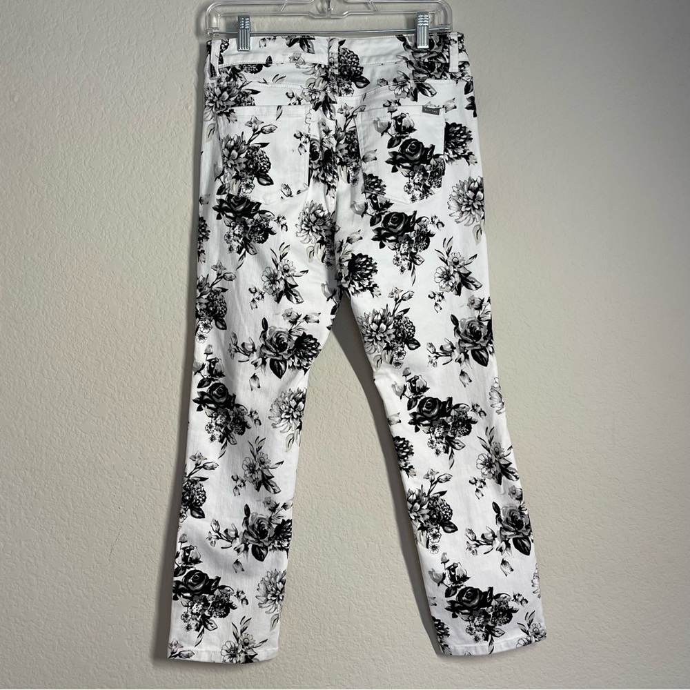 White House Black Market Black Rose Floral Blanc Women's Slim Ankle Denim Pant - Picture 2 of 15
